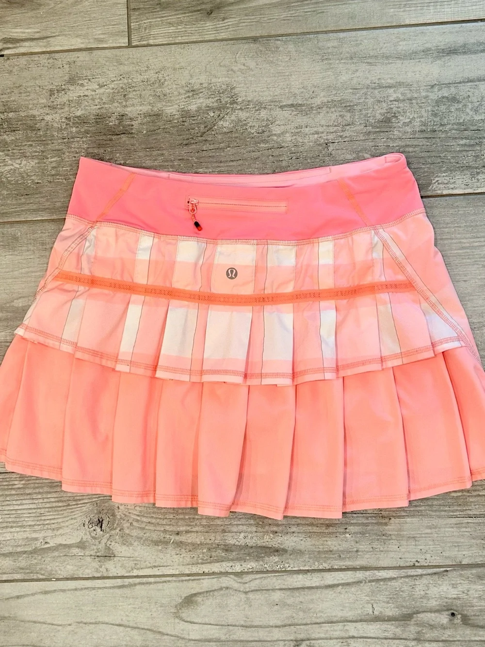 lululemon athletica Coral Pink Plaid Pleated Pace Setter Mini Skort - Size 6